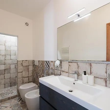 Urban House - Darsena Navigli Center 밀라노